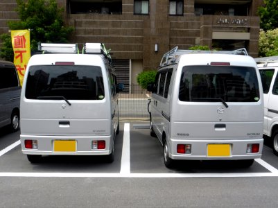 Suzuki EVERY (DA64) and Mazda SCRUM VAN (DG64) rear