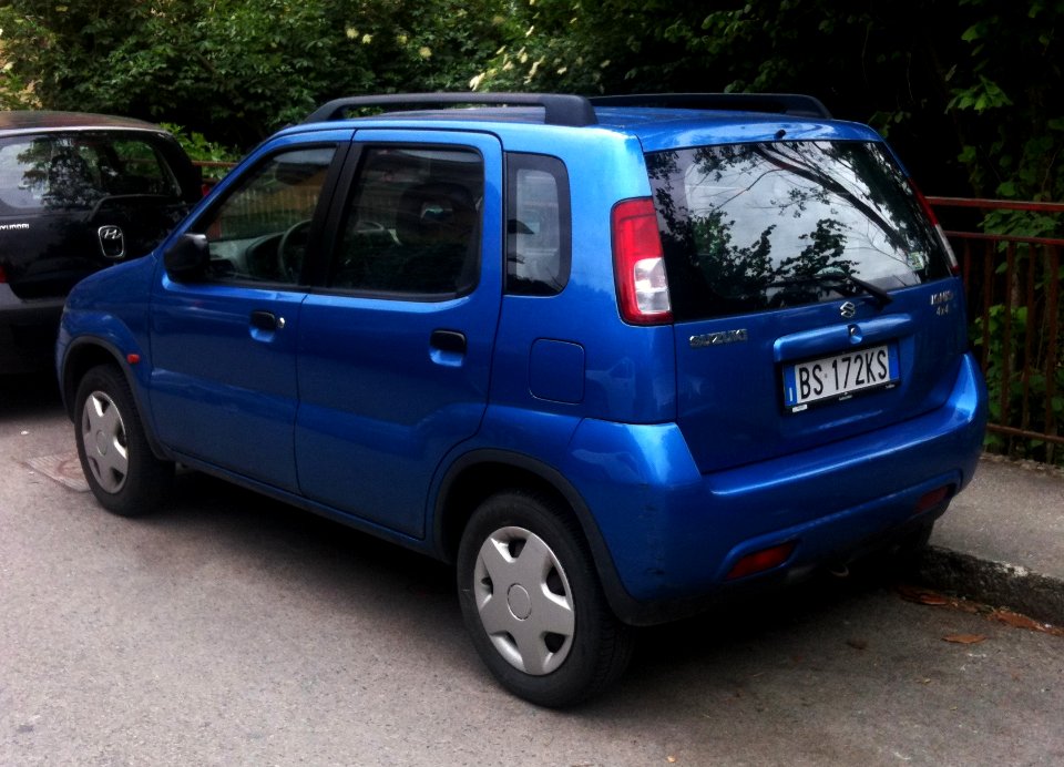 Suzuki Ignis rear