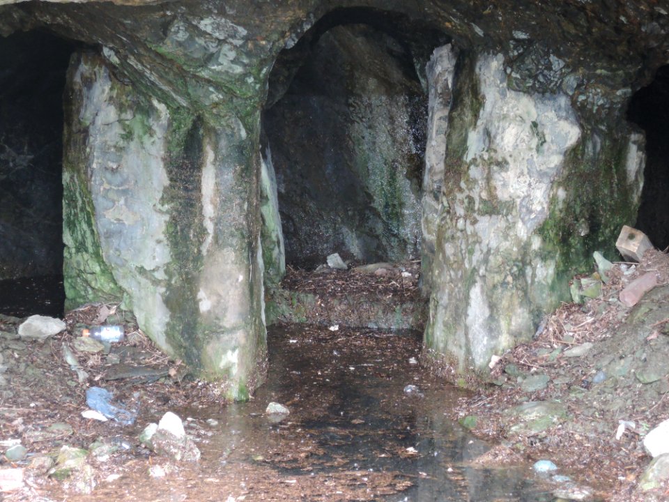 Sybils Cave thru the bars jeh