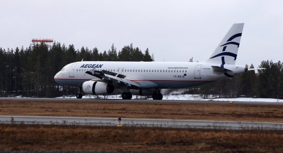 SX-DGE Oulu Airport 20170423 02