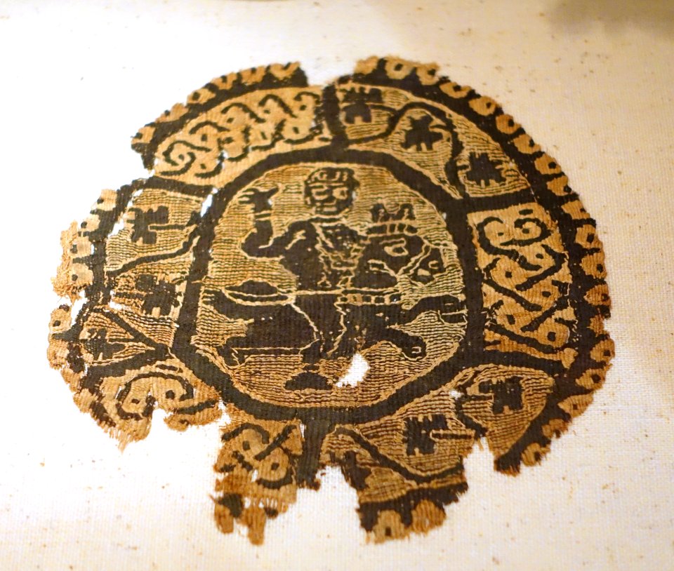 Textile, Egypt, c. 500 AD - Oriental Institute Museum, University of Chicago - DSC07785