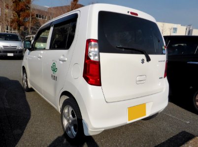 Suzuki WAGON R FX (MH34S) rear