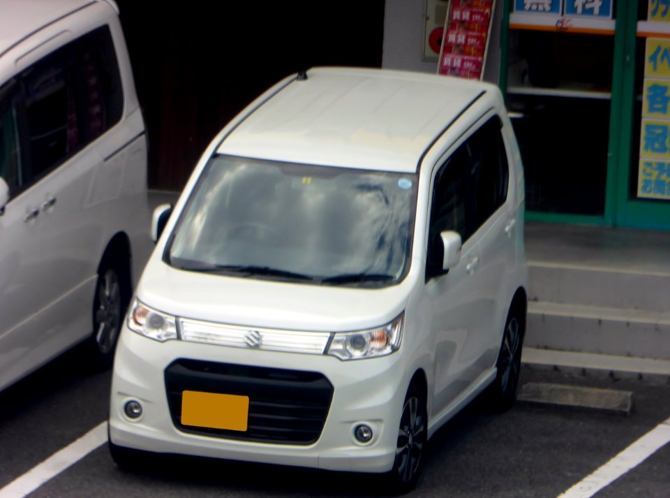 Suzuki WAGON R STINGRAY X (MH34S) front