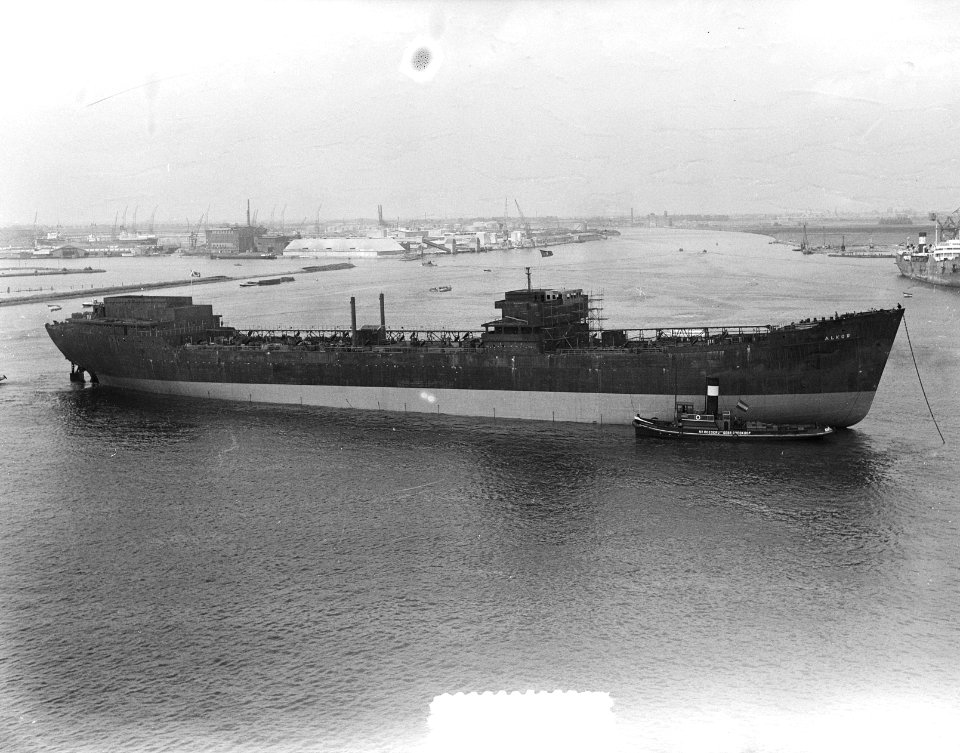 Tewaterlating tankschip Alkor te Amsterdam bij NDSM voor Panama, Bestanddeelnr 905-7926