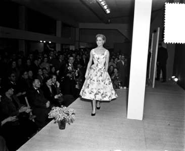 Textieljaarbeurs Utrecht. Modeshow, Bestanddeelnr 907-6513