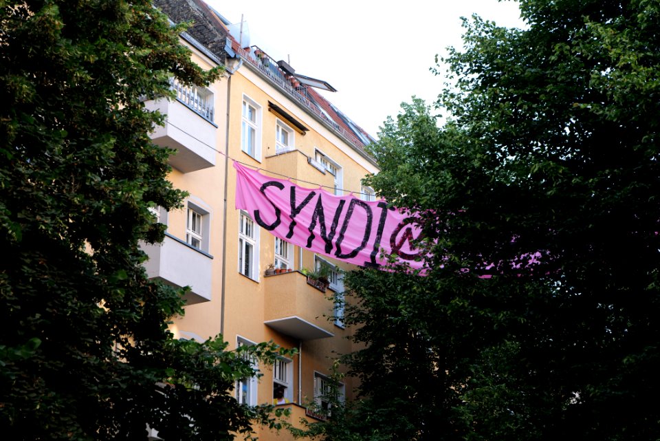 Syndikat eviction protest Berlin Weisestraße 2020-08-07 05
