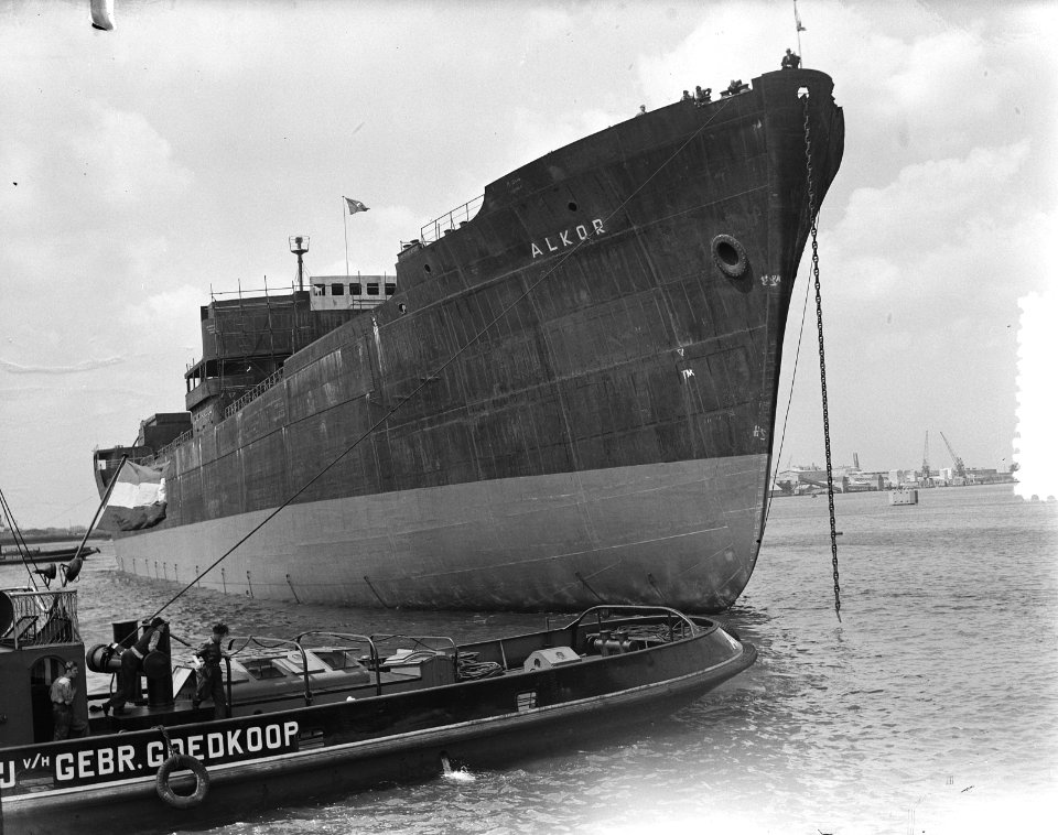 Tewaterlating tankschip Alkor te Amsterdam bij NDSM voor Panama, Bestanddeelnr 905-7917