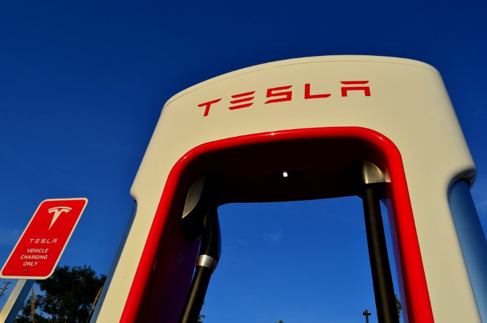 TeslaSuperChargerWoodsideMarkhamWoodside35