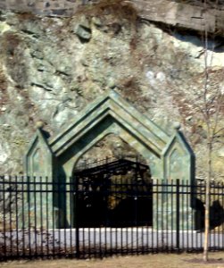 Sybils Cave Hoboken jeh