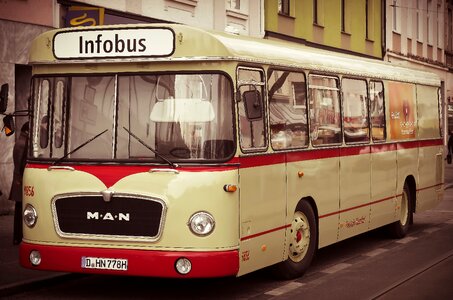 Auto vehicle historically