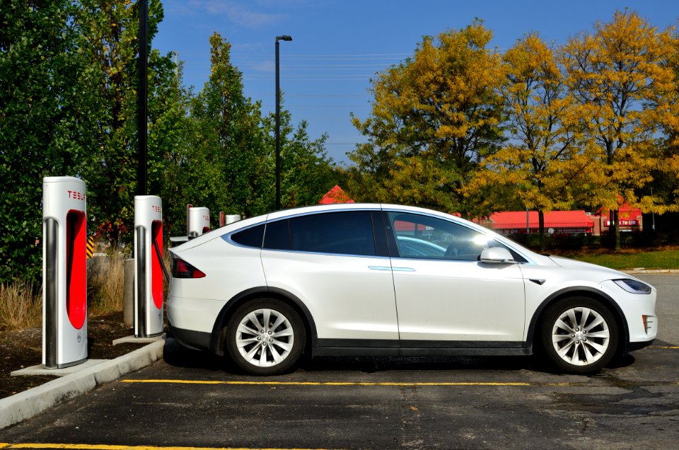 TeslaSuperChargerWoodsideMarkhamWoodside39