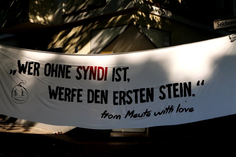 Syndikat eviction protest Berlin Weisestraße 2020-08-07 08