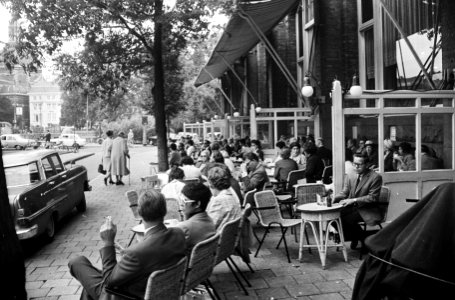 Terrasjes in Amsterdam druk bezet, Bestanddeelnr 920-7368