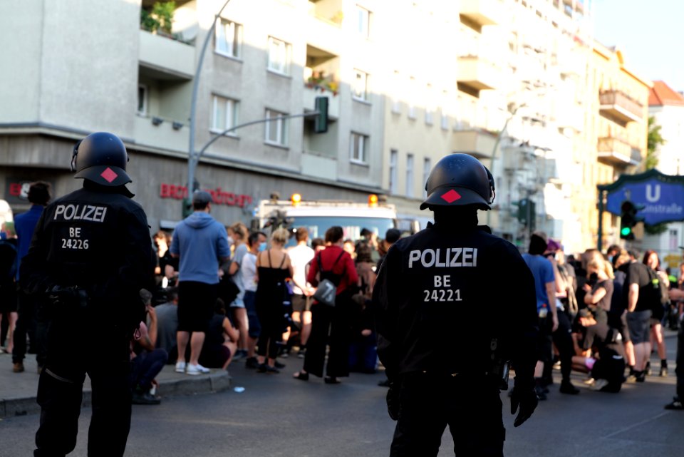 Syndikat eviction protest Berlin Hermannstraße 2020-08-07 24