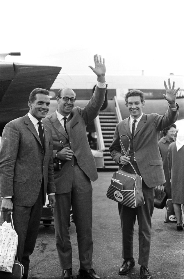 Terug uit Belgrado, de atleten tijdens de persconferentie Schiphol, vlnr Van, Bestanddeelnr 914-3206