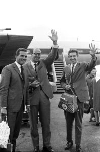 Terug uit Belgrado, de atleten tijdens de persconferentie Schiphol, vlnr Van, Bestanddeelnr 914-3206