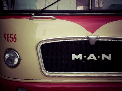 Auto vehicle historically