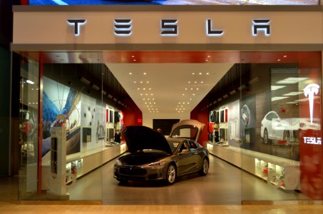 TeslaMotorsYorkdale7