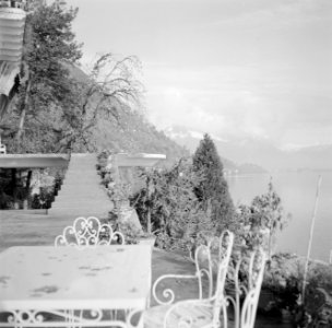 Terras van de villa in Porto Ronco met uitzicht op het Lago Maggiore, Bestanddeelnr 254-4714