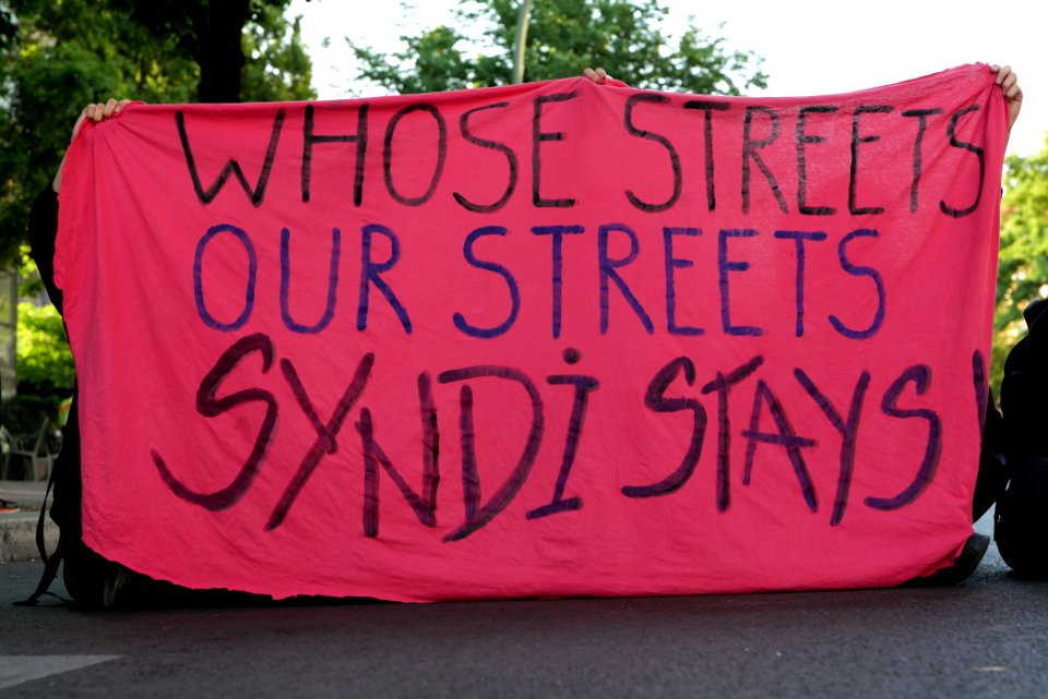 Syndikat eviction protest Berlin Hermannstraße 2020-08-07 06