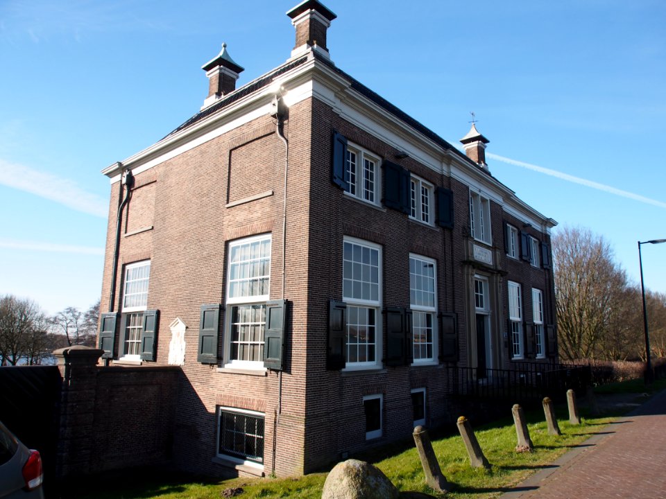 T'Ge Lants Huys, Diemerzeedijk 27 foto 1