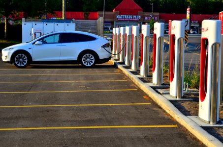 TeslaSuperChargerWoodsideMarkhamWoodside33