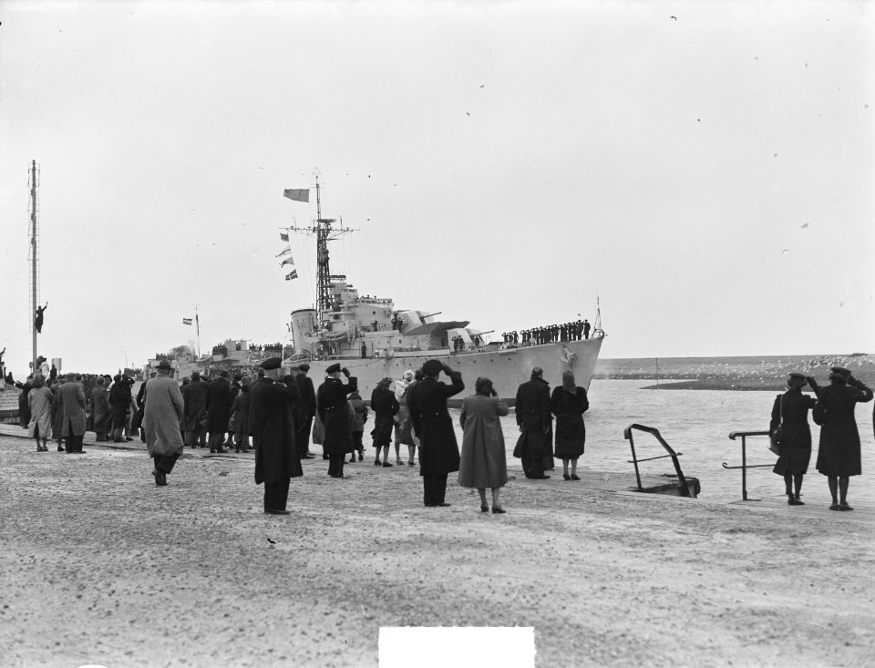 Terugkeer Kortenaer in Den Helder, Bestanddeelnr 904-3585