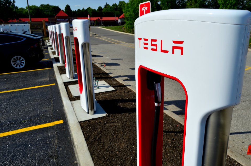 TeslaSuperChargerStationsSmartCentreMarkhamWoodside9