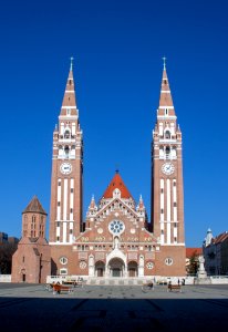 Szeged cathedral 2021-03-02 main facade