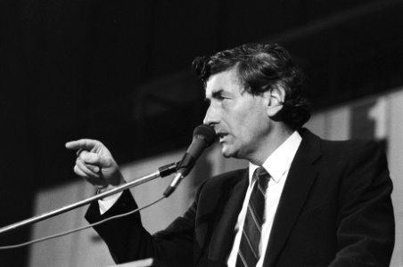 Tevens opdracht CDA, verkiezingsbijeenkomst CDA in Kerkrade Ruud Lubbers tijdens, Bestanddeelnr 932-3104