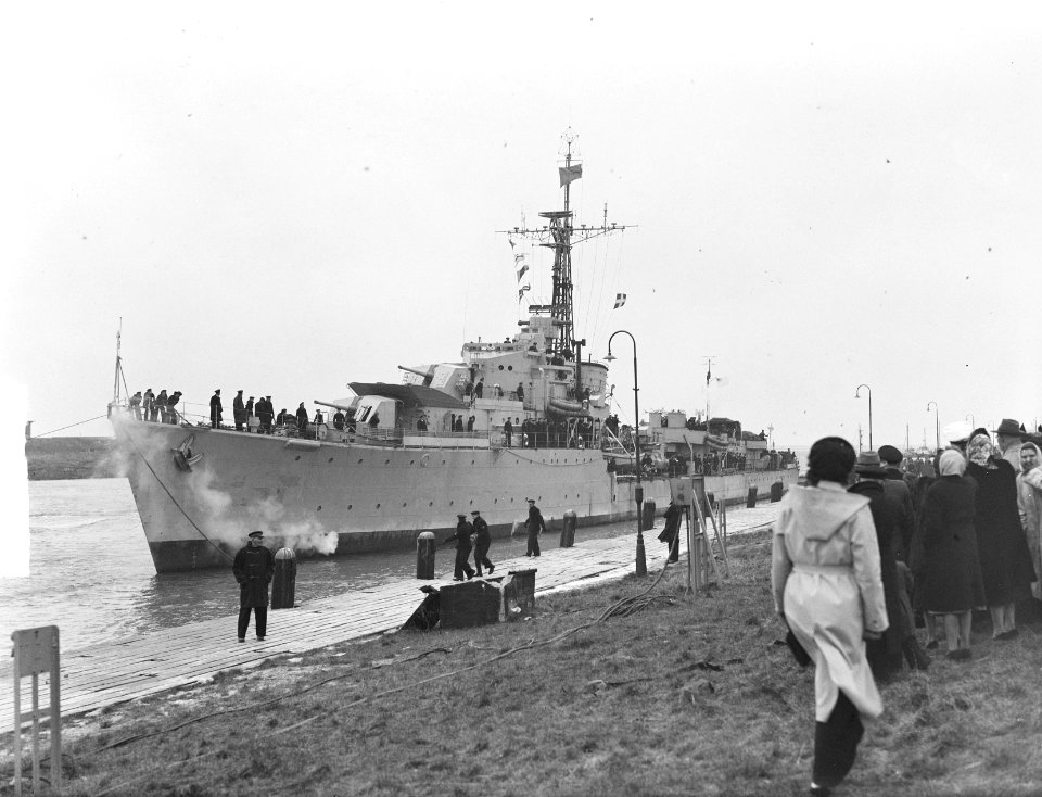 Terugkeer Kortenaer in Den Helder, Bestanddeelnr 904-3584