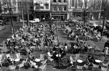 Terras op Leidseplein weer geopend, Bestanddeelnr 925-4667