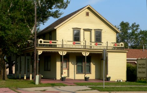 Sweep-VanDyke Hotel from WNW 1