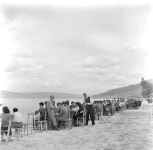 Terras aan de oever van het meer van Tiberias, Bestanddeelnr 255-0192