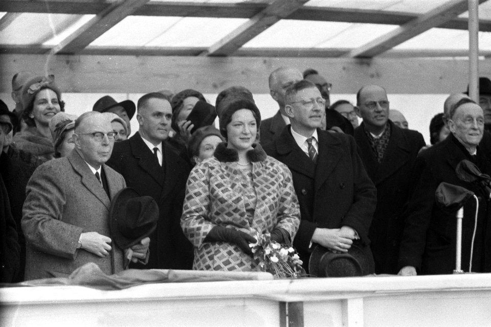 Tewaterlating door Prinses Irene van de Ondina bij de RDM, Bestanddeelnr 912-0758