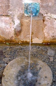 Teruel - fuente junto al Convento de San Francisco 2