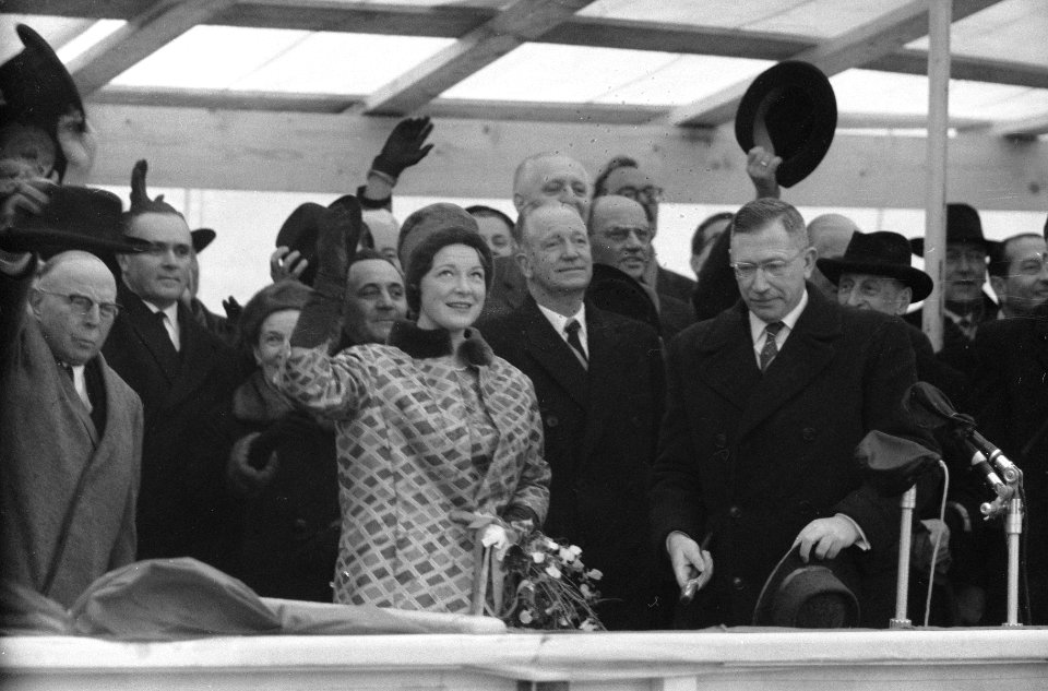 Tewaterlating door Prinses Irene van de Ondina bij de RDM, Bestanddeelnr 912-0762