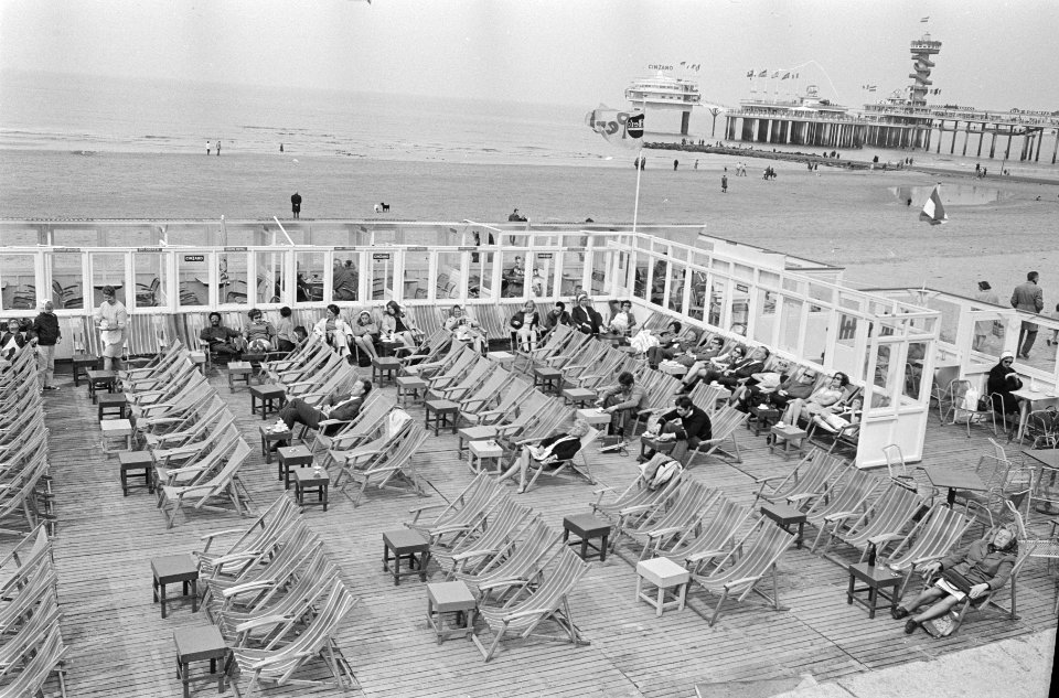Terras in Scheveningen, Bestanddeelnr 921-2541