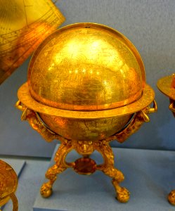 Terrestial globe, Johannes Praetorius, Nuremberg, 1566, gilt brass - Germanisches Nationalmuseum - Nuremberg, Germany - DSC03776