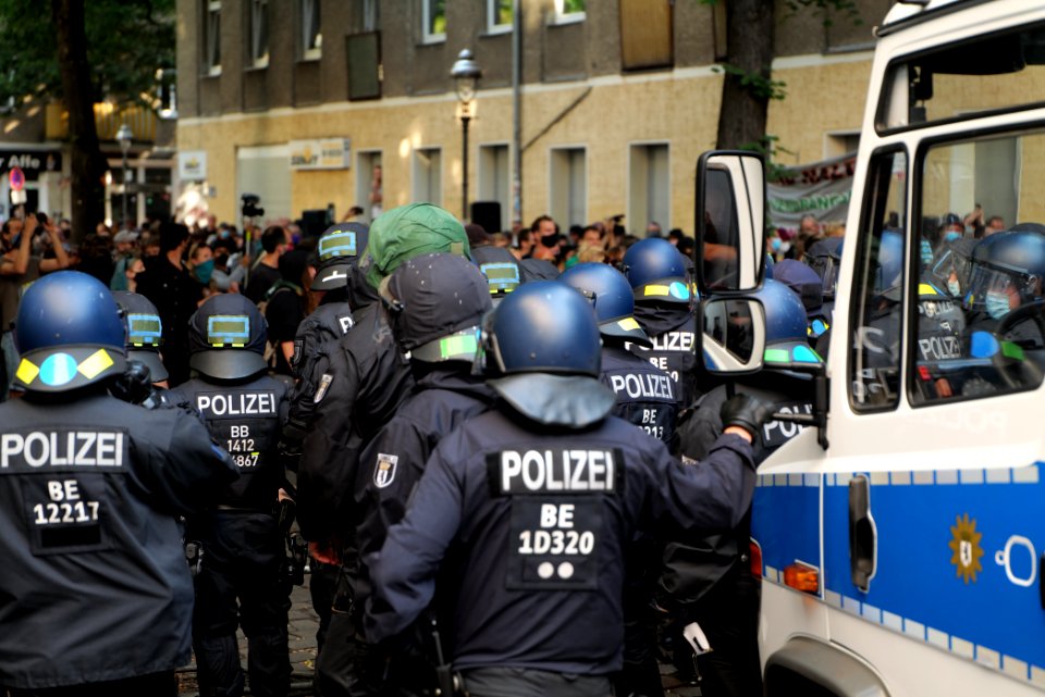 Syndikat eviction protest Berlin Weisestraße 2020-08-07 53