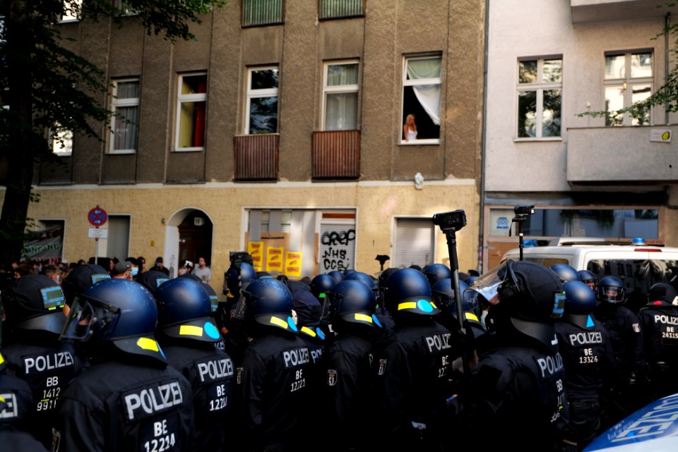 Syndikat eviction protest Berlin Weisestraße 2020-08-07 55