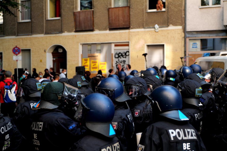 Syndikat eviction protest Berlin Weisestraße 2020-08-07 59