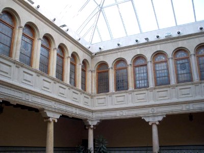Teruel - Patio del Palacio Episcopal y Museo de Arte Sacro 5