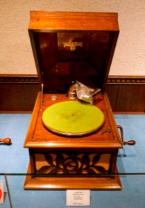 Symphony, Nipponophone Co. Ltd., Japan, undated - Kanazawa Phonograph Museum - Kanazawa, Japan - DSC01048