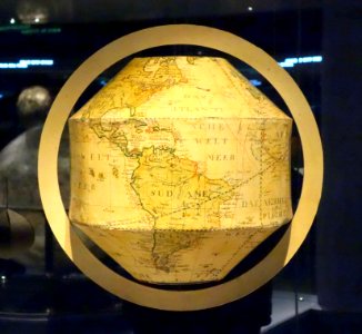 Terrestrial globe, Christlieb Benedict Funk, Leipzig, 1785 - Mathematisch-Physikalischer Salon, Dresden - DSC07982