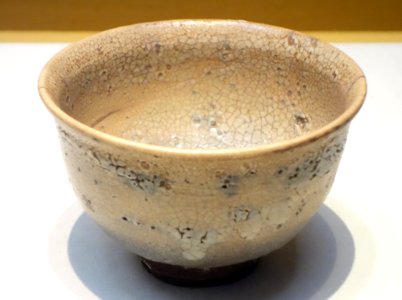 Tea Bowl known as 'Tago no tsuki', Korea, Komogai type, Joseon dynasty, 16th-17th century - Tokyo National Museum - DSC05867