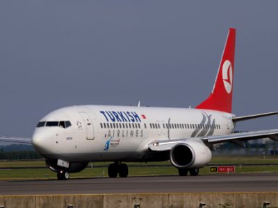 TC-JFE Turkish Airlines Boeing 737-8F2(WL) - cn 29767 taxiing, 25august2013 pic-003