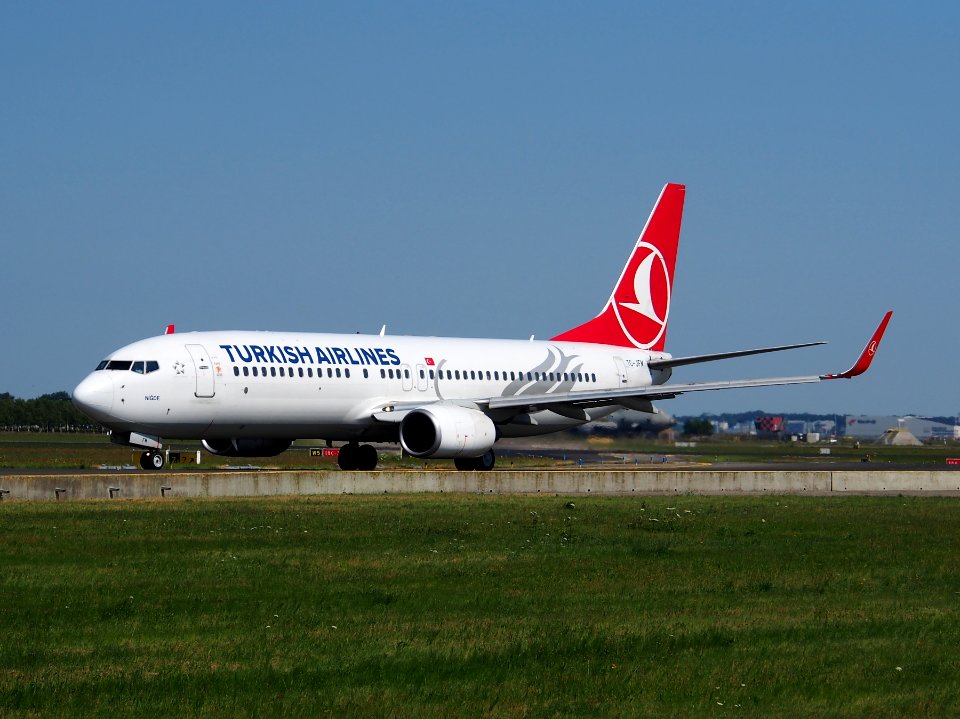 TC-JFM Turkish Airlines Boeing 737-8F2(WL) - cn 29775 taxiing 21July2013 pic-005