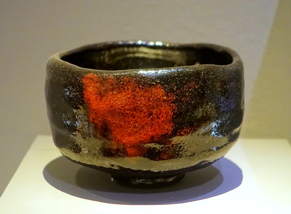 Tea bowl (chawan), Japan, Edo period, 18th-19th century, earthenware, black glaze (raku) - Montreal Museum of Fine Arts - Montreal, Canada - DSC09533