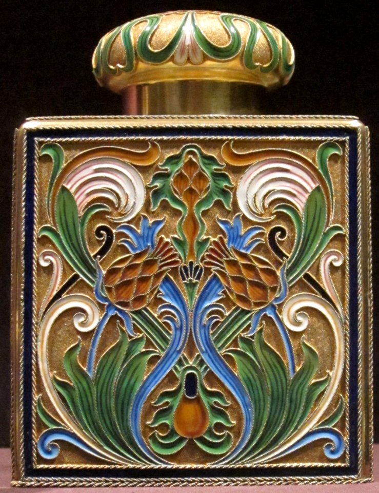 Tea caddy, silver gilt, opaque cloisonné enamel, House of Fabergé, before 1896